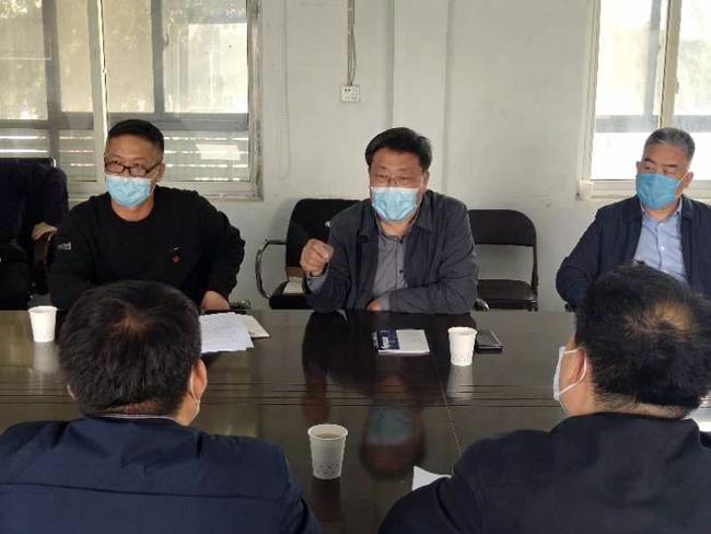 base365_365体育官方app_365体育怎么打不开了教育局党组副书记、常务副局长刘鹏利介绍抓党建促脱贫工作情况